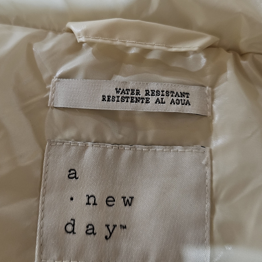 NWT A New Day Cream Puffer Jacket/Coat Water Resistant - Picture 9 of 10